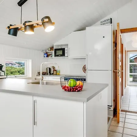 Dom wakacyjny Luzy - 600m From The Sea By Interhome