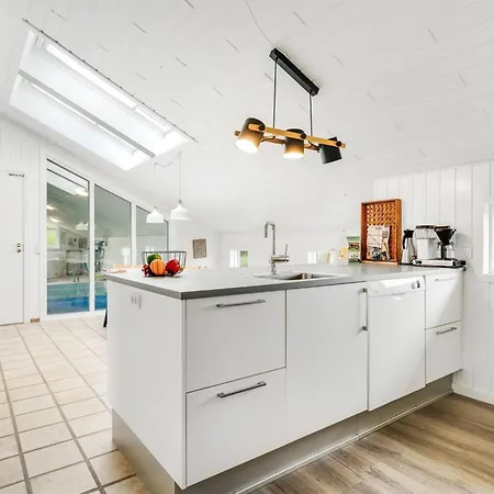 Luzy - 600m From The Sea By Interhome Feriehus