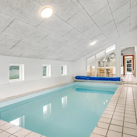 Luzy - 600m From The Sea By Interhome Feriehus *