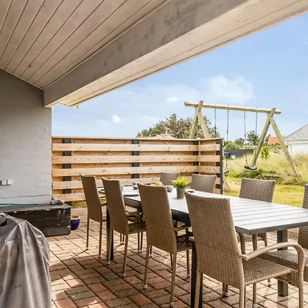 度假居 Luzy - 600m From The Sea By Interhome