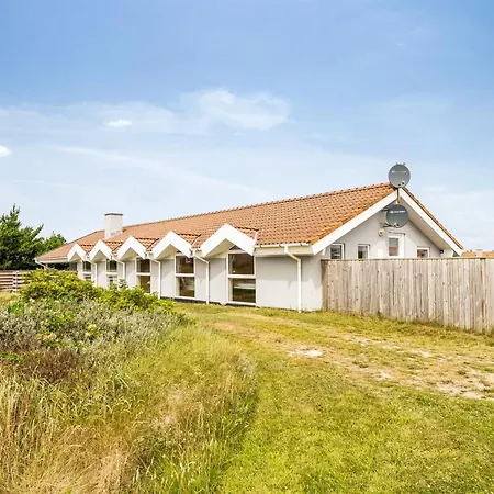 Luzy - 600m From The Sea By Interhome 度假居 *